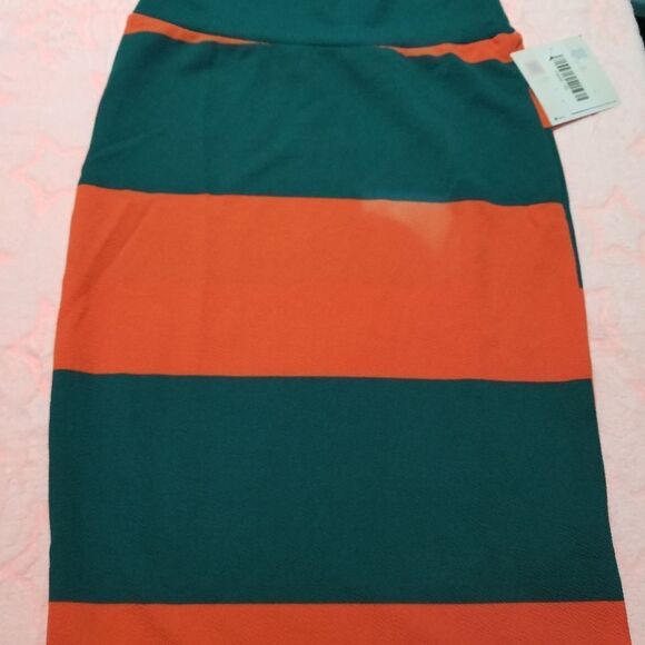 LuLaRoe cassie skirt size xs NWT - Picture 4 of 4